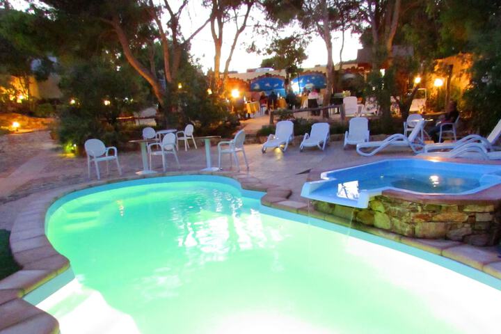 Pool 82 of 197