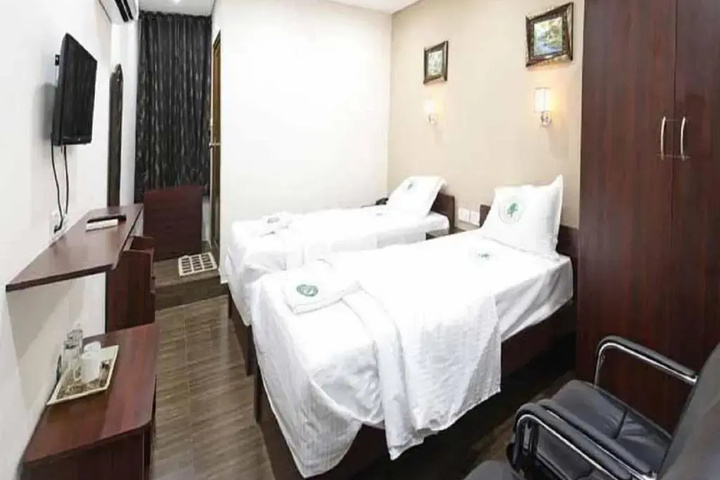 Room 3 of 11