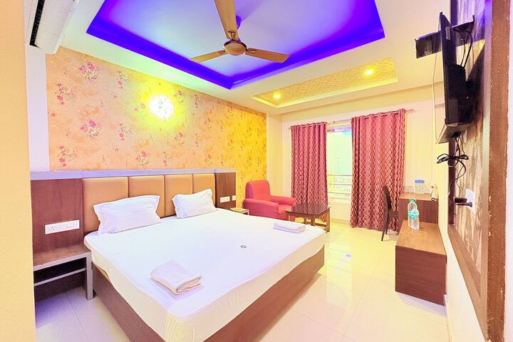 Room 4 of 30