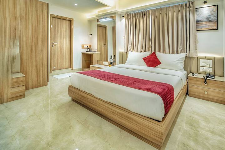 The Grand Murli Hotel City Light Road, Surat