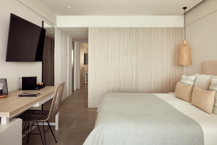 Room 46 of 135