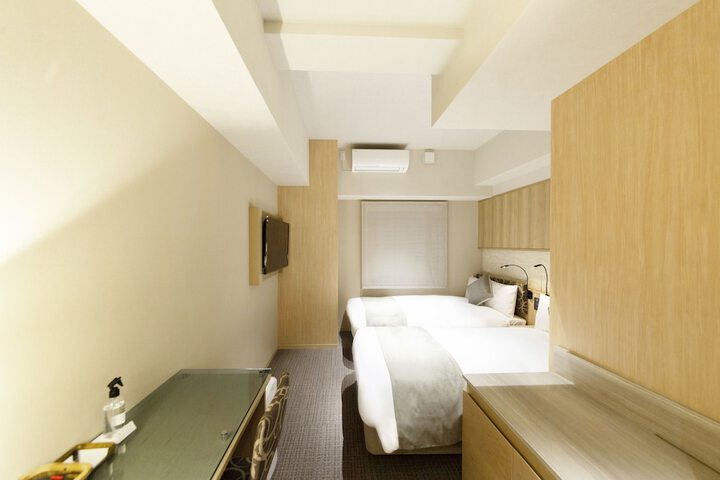 Room 6 of 62