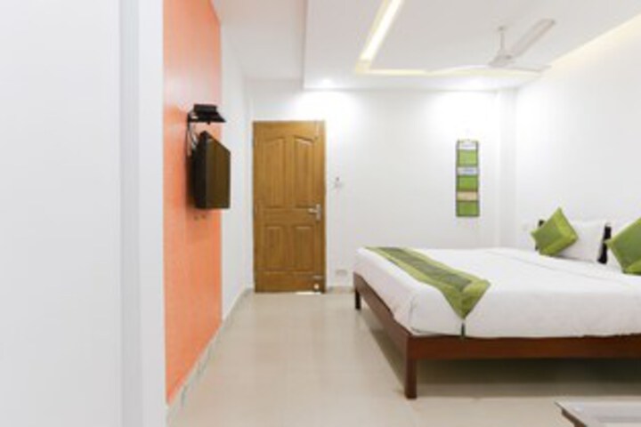 Room 40 of 44