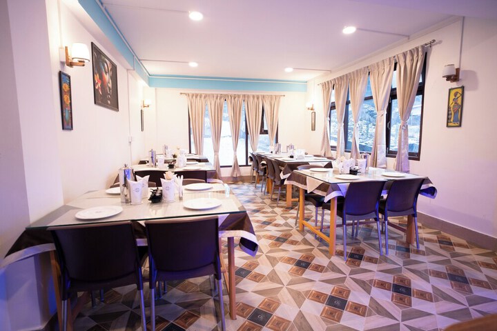 Dining 14 of 14