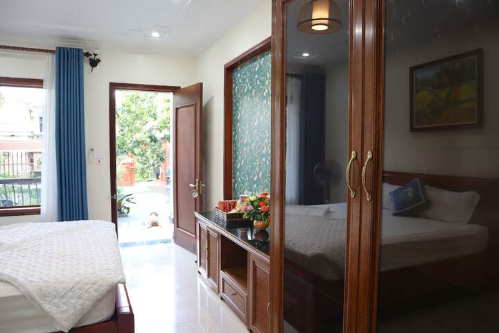 Room 40 of 98