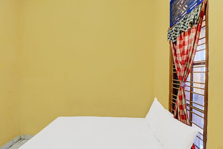 Room 14 of 30