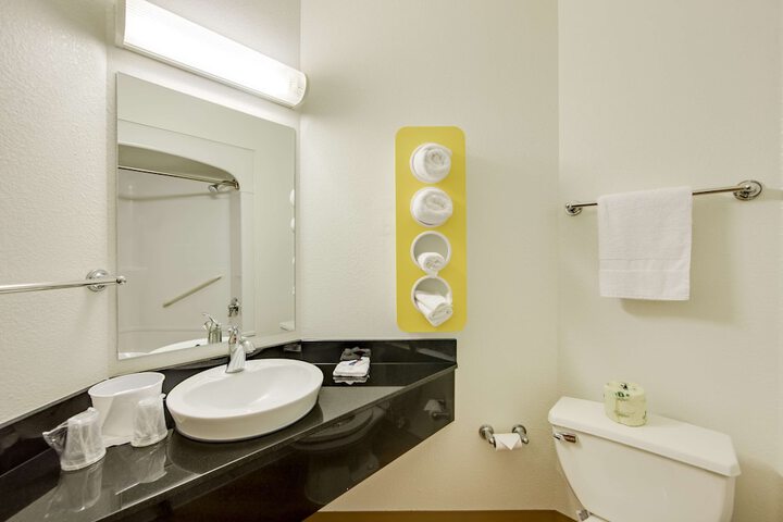 Room 20 of 35