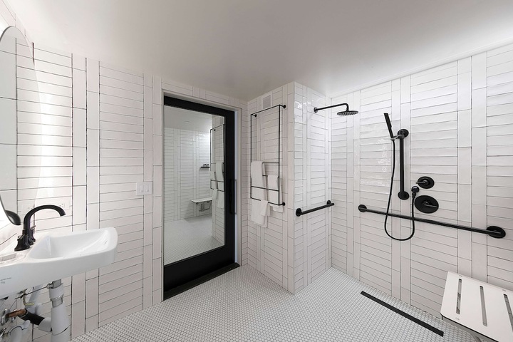 Bathroom shower
