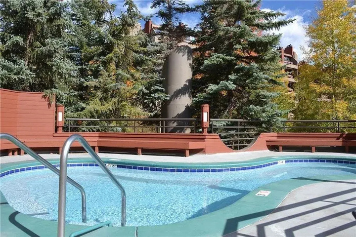 Pool 13 of 22