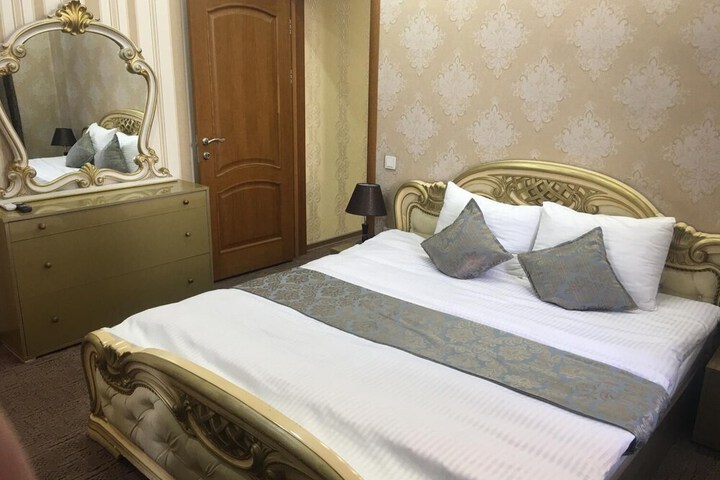 Room 14 of 23