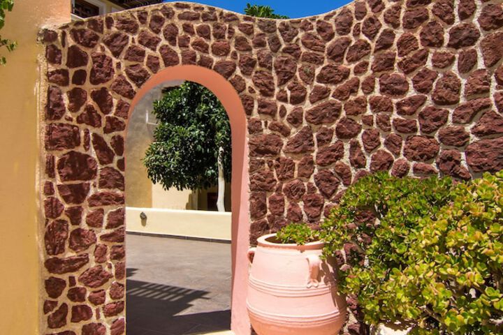 Hotel 74 of 76