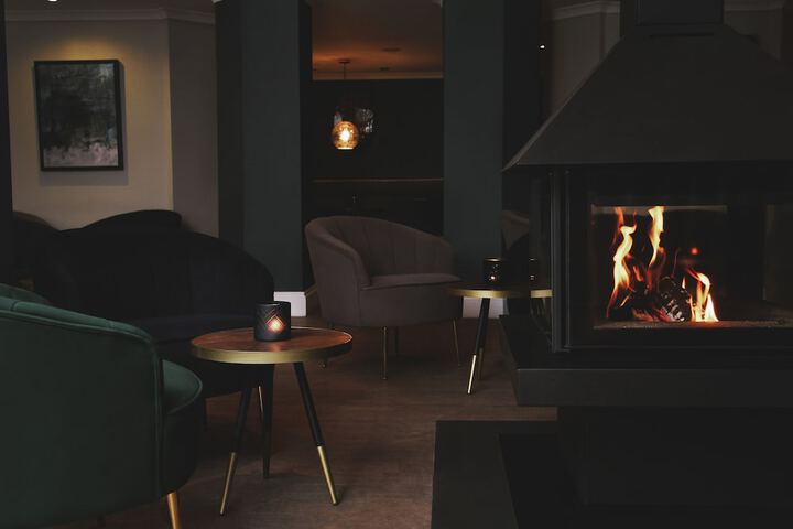Lounge 58 of 75