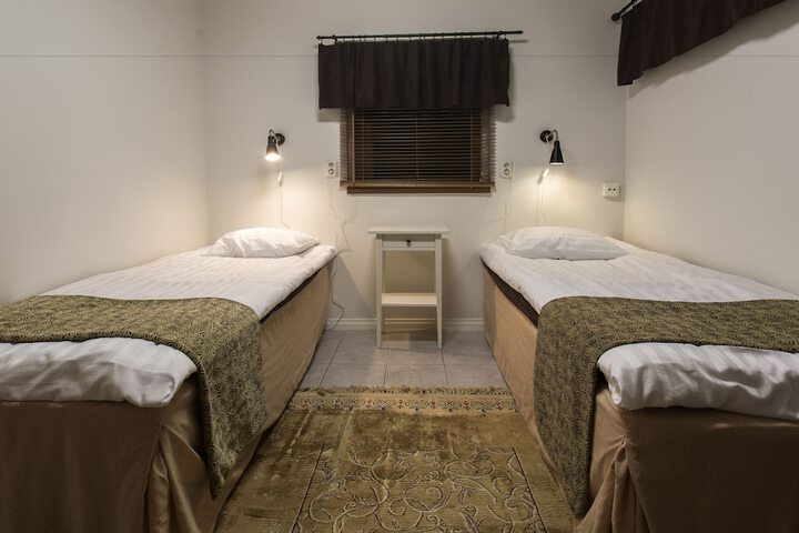 Room 3 of 16