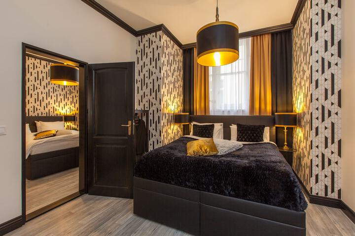 Room 21 of 61