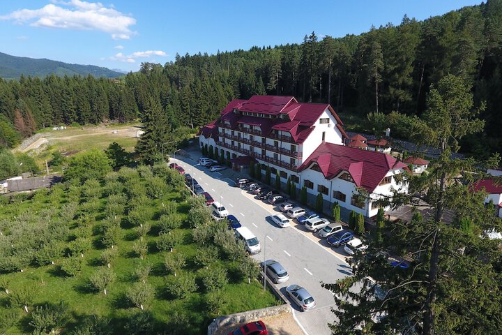 Hotel 74 of 84