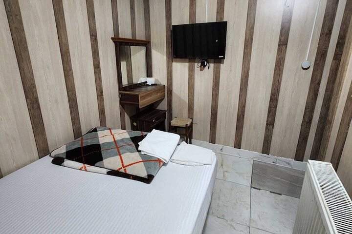 Room 15 of 39
