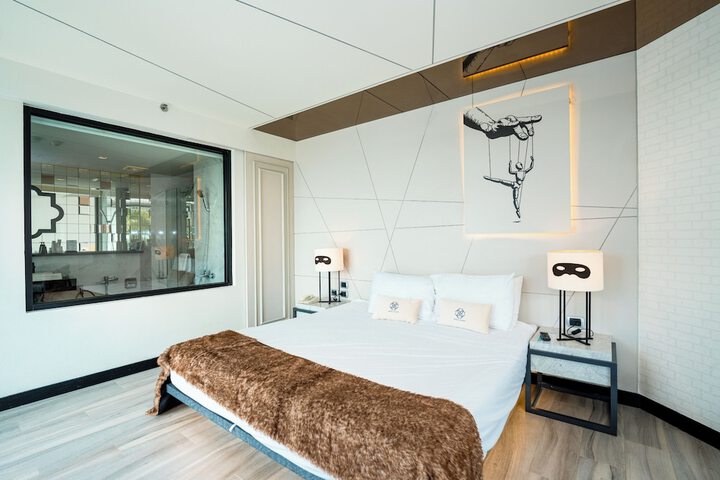 Room 29 of 92