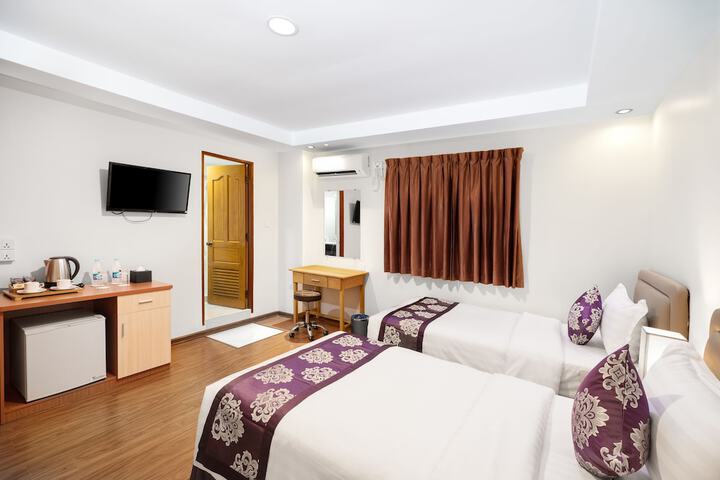 Room 15 of 36