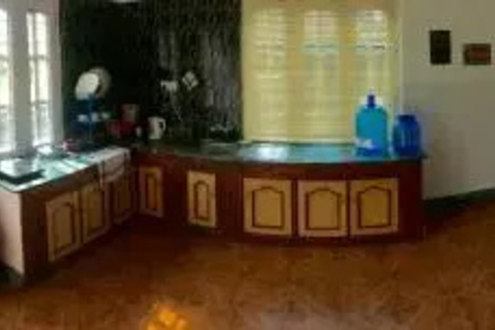 Room 9 of 13