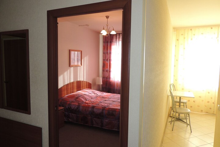 Room 18 of 101