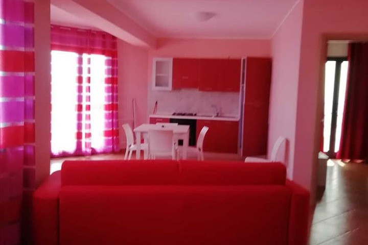 Room 33 of 93