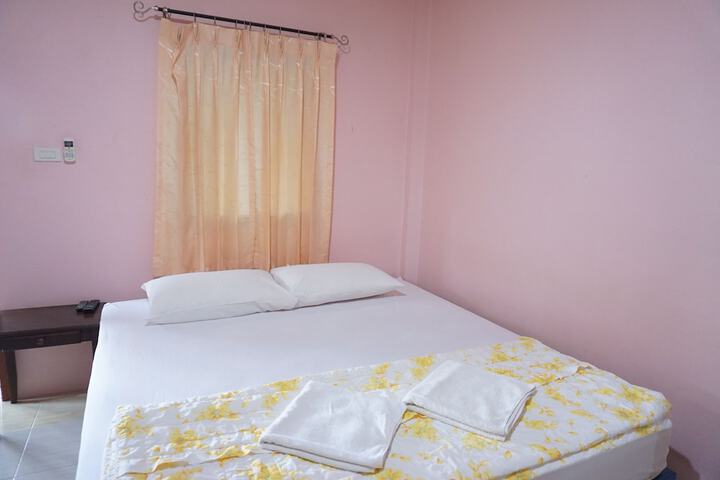Room 7 of 69