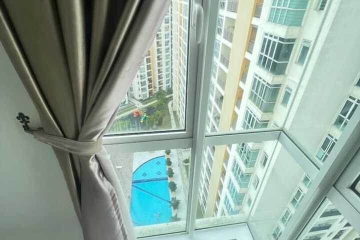 Room 17 of 72