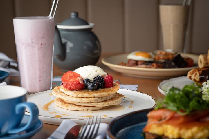 Breakfast/Coffee Service 42 of 51