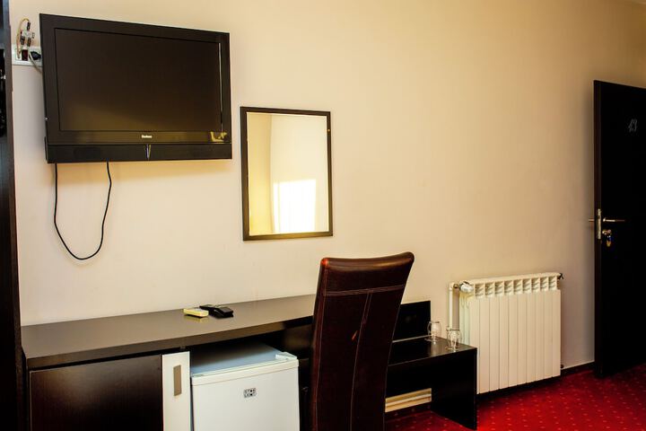 Room 21 of 44