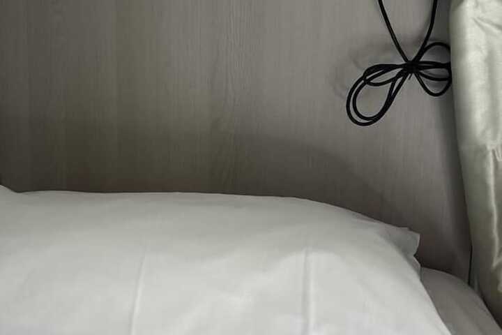 Room 8 of 44