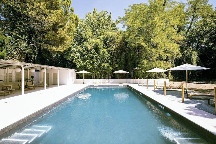 Pool Hotel