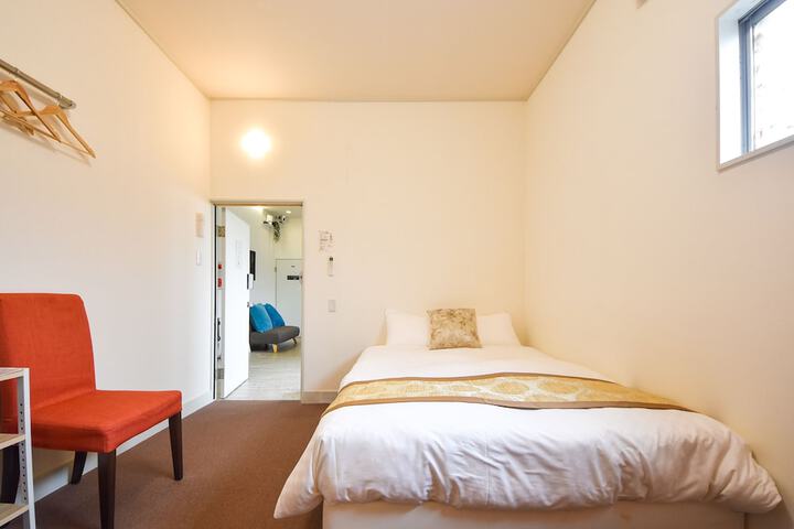 Room 7 of 97