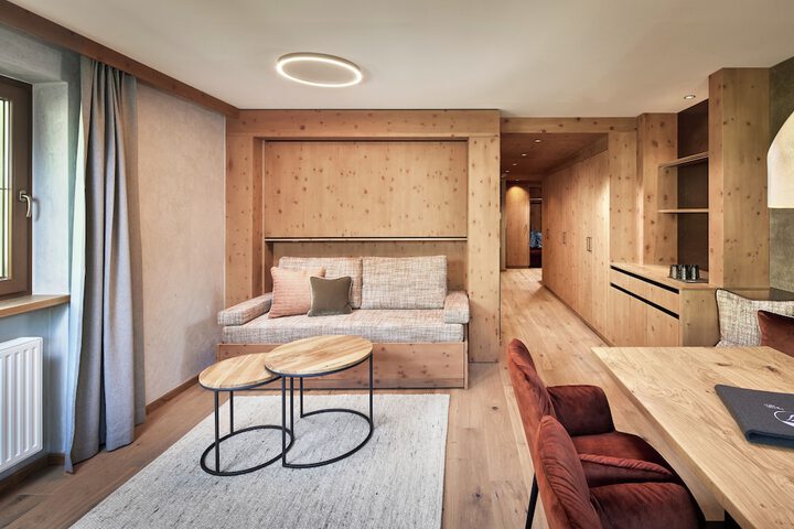 Room 16 of 65