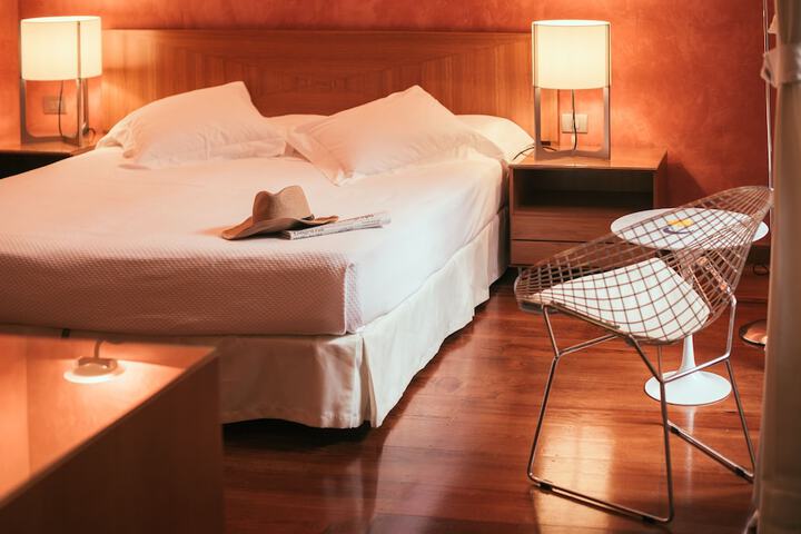 Room 10 of 52