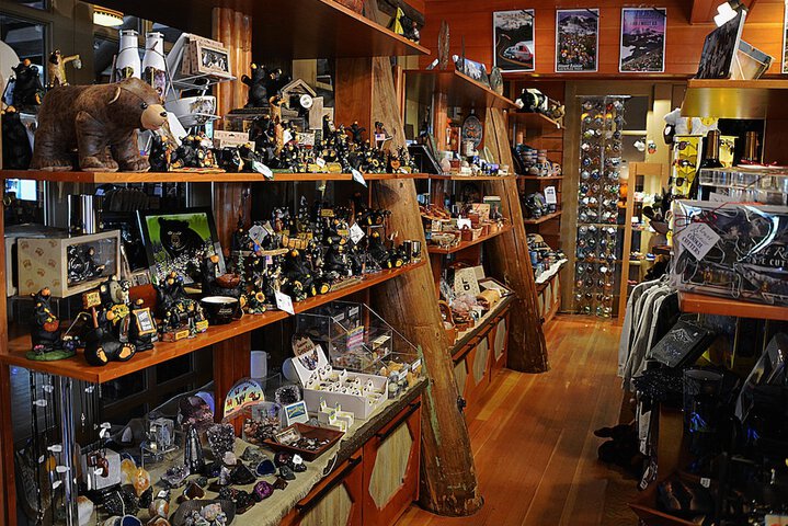 Gift Shop 17 of 40