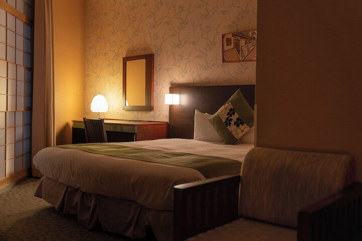 Room 28 of 99