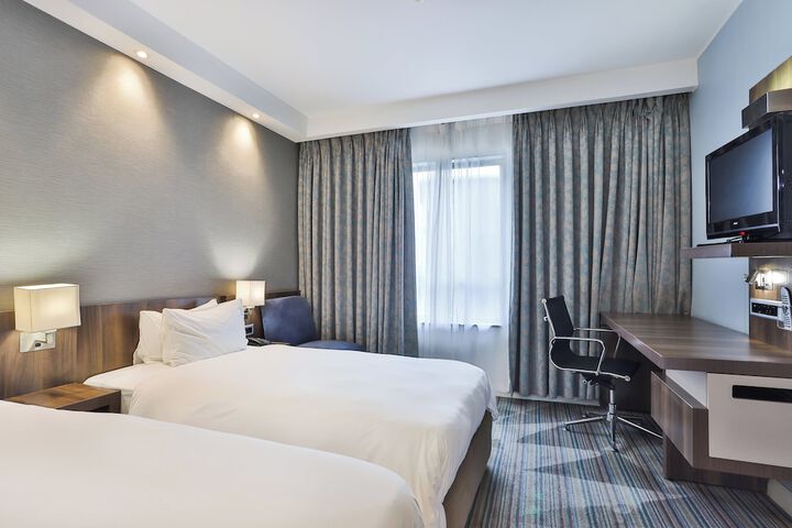 Room 20 of 187