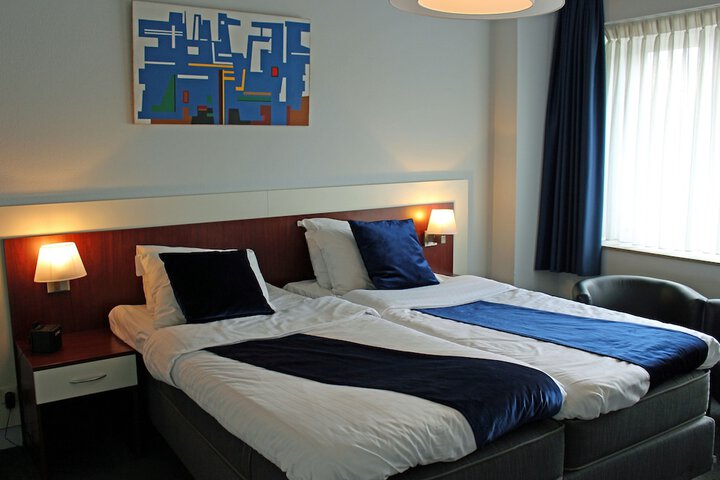 Room 12 of 72