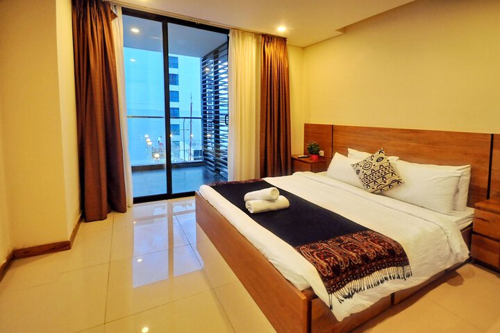 Room 27 of 230