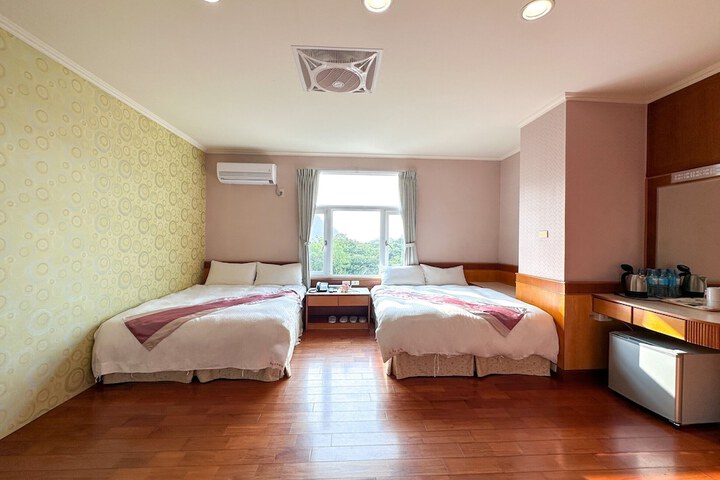 Room 7 of 60