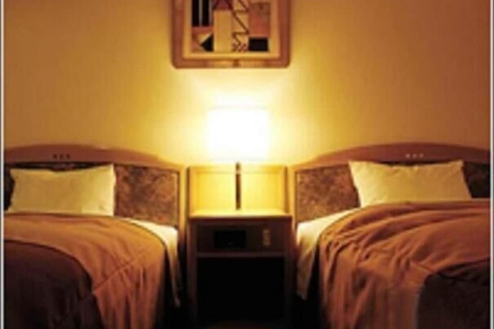 Room 17 of 22