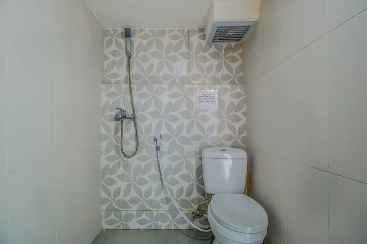 Room 7 of 16