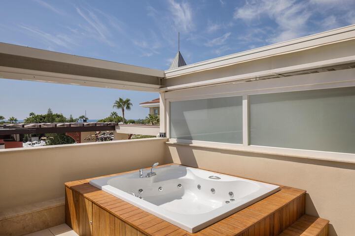 Terrace/Patio 127 of 134