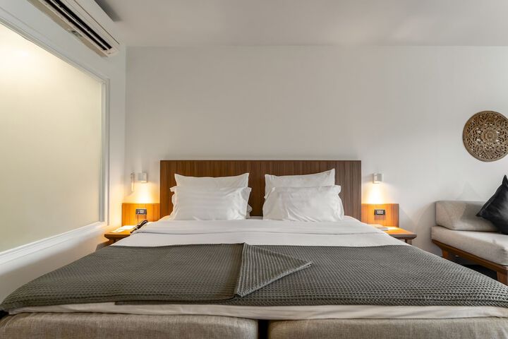 Room 28 of 121