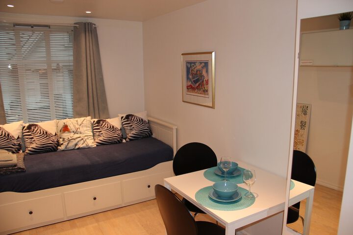 Room 18 of 50