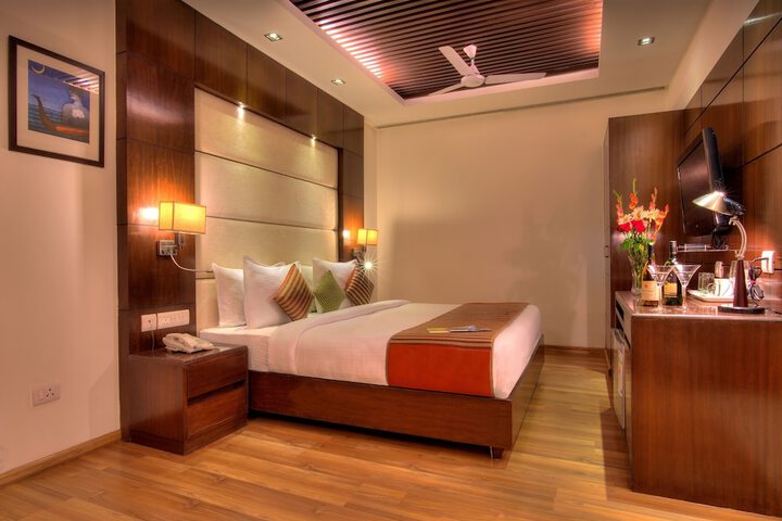 Room 10 of 21