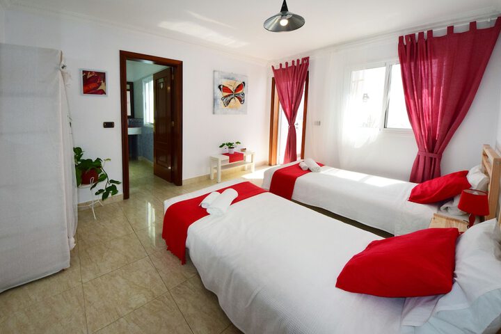 Room 9 of 23
