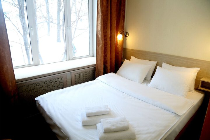 Room 1 of 17