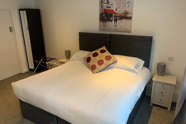 Room 7 of 38