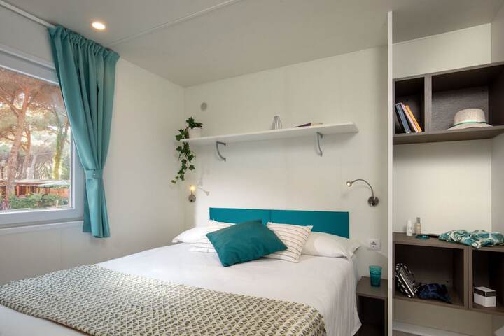 Room 7 of 57